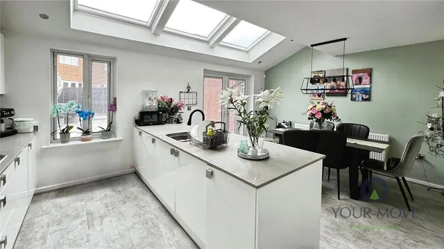 Mill Fold Gardens, Chadderton, OL9, photo 3
