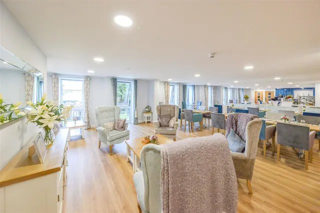 Pegs Lane, Hertford, SG13, photo 3