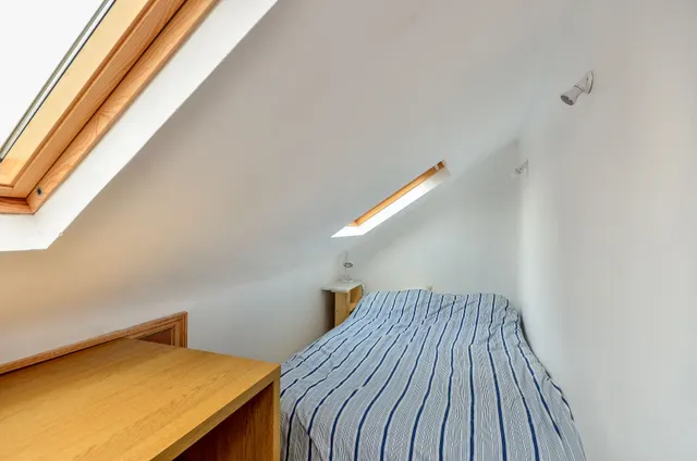 Photo 3 — Flat D, 51 Rostella Road, London