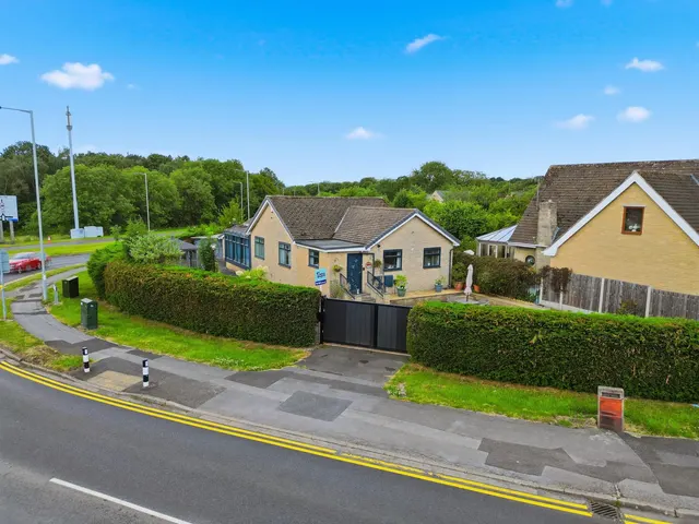 Hesley Bar, Rotherham, S61, photo 2