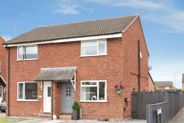 Meadow Lane, Newport, Brough, photo 1