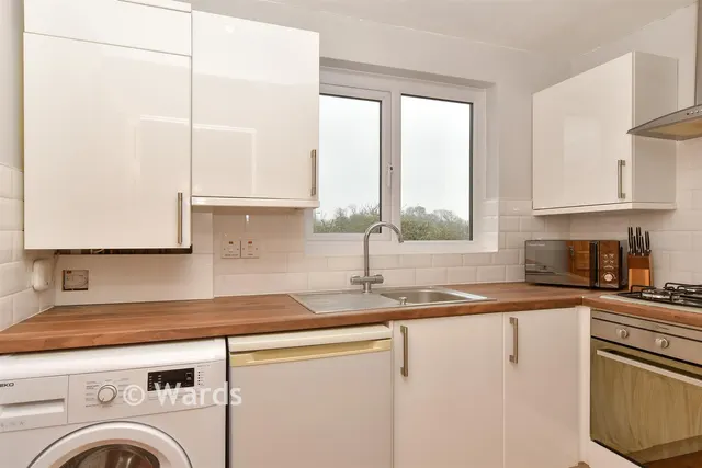 Inglewood Road, Bexleyheath, DA7, photo 2