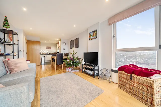 Merryweather Place, SE10, photo 1