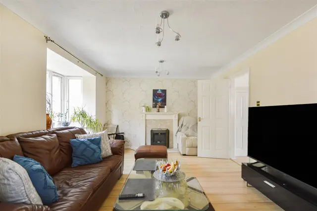 Boleyn Way, Haverhill, CB9, photo 3