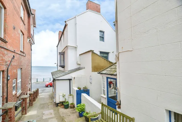 Photo 2 — Smardale House, WHITBY, North Yorkshire, YO21