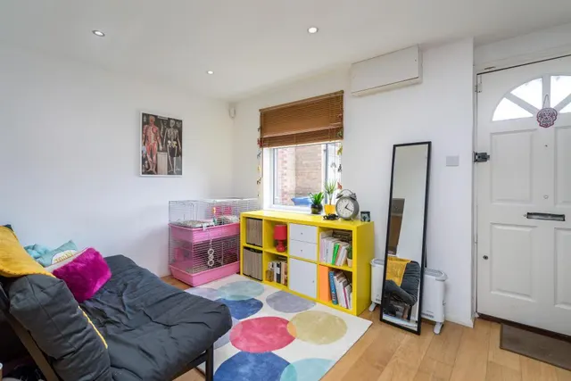 Burnham Close, London, SE1, photo 1