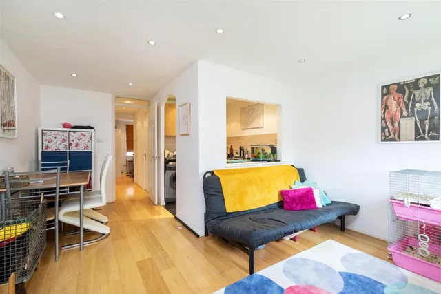 Burnham Close, London, SE1, photo 3