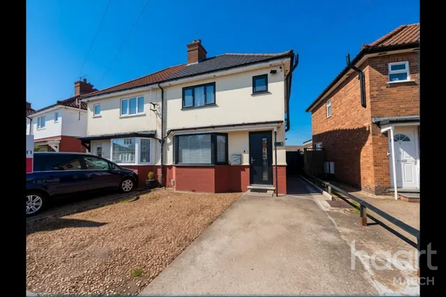 Burnsfield Estate, Chatteris, PE16, photo 1