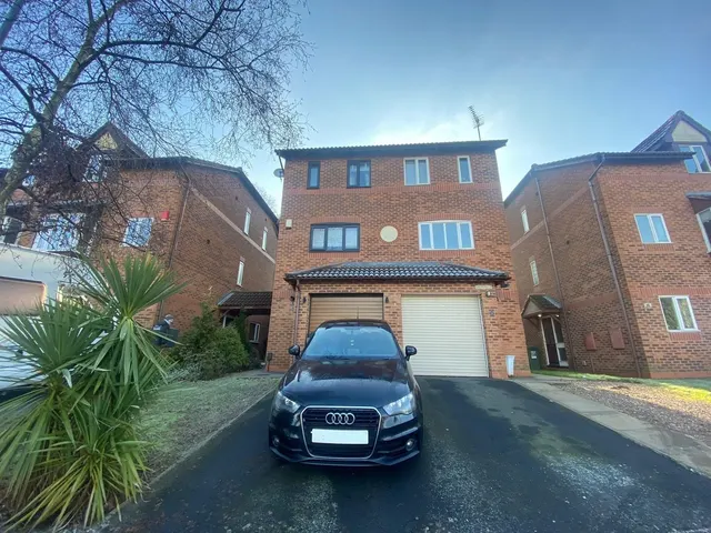 Millrace Road, Redditch, B98, photo 1