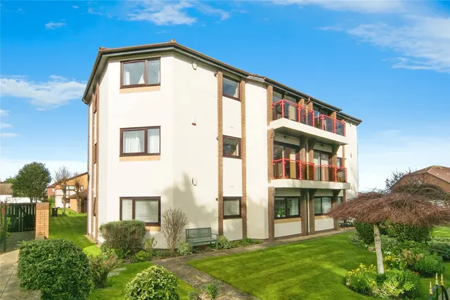 Llannerch Court, Rhos on Sea, LL28, photo 1