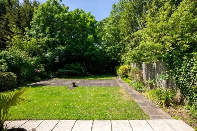 Finchley Road, Golders Green, NW11 7PE, photo 1