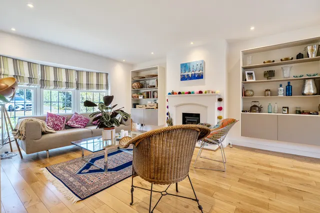 Rising Hill Close, Northwood, HA6, photo 2