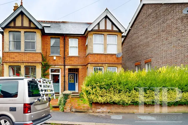 Grosvenor Road, East Grinstead, RH19, photo 1