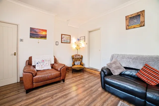 Chesterfield Road, Pleasley, NG19, photo 3