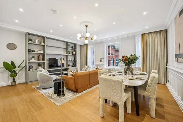 Stratton Street, London, W1J, photo 1