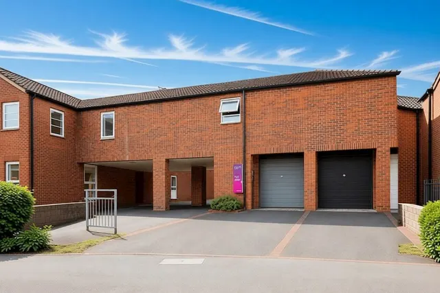 Kimberley, Bracknell, RG12, photo 3