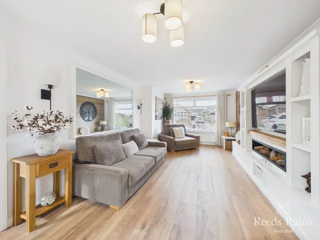 Barrington Avenue, Stockton-on-Tees, TS19, photo 2