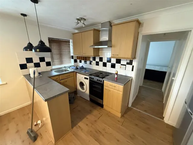 Chiltern Avenue, High Wycombe, HP12, photo 3