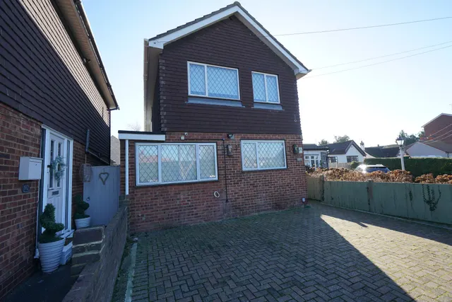 Southend Road, Stanford-le-Hope, Essex, SS17 7AH, photo 1
