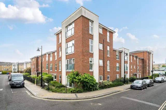 Calypso Crescent, Peckham, London, SE15, photo 1