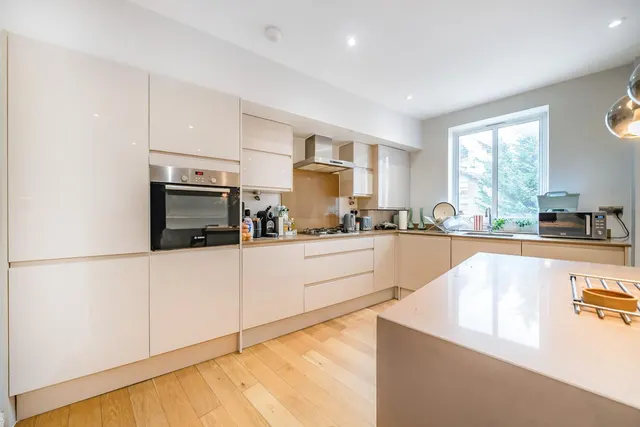 East Dulwich Grove, East Dulwich, London, SE22, photo 1
