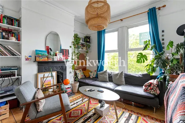 St. John's Road, London, N15, photo 1