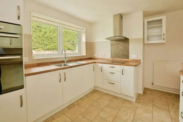 Photo 3 — Pembroke Mews, New Romney, Kent, TN28
