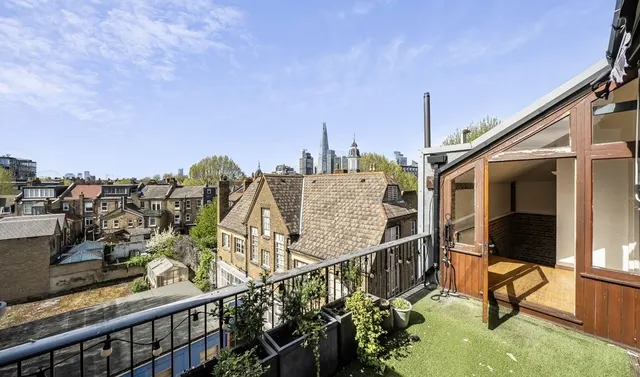 Photo 2 — Woods Place, London, SE1