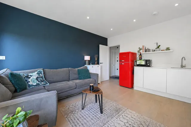 The Elms Nicoll Road, London, NW10, photo 3