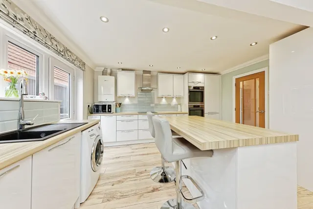 Photo 3 — Meadow View Road, Shepherdswell, Dover, Kent, CT15