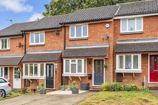 Copperfields, Fetcham, KT22, photo 1