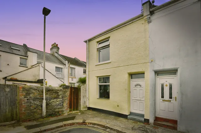 Nepean Street, Plymouth, photo 1