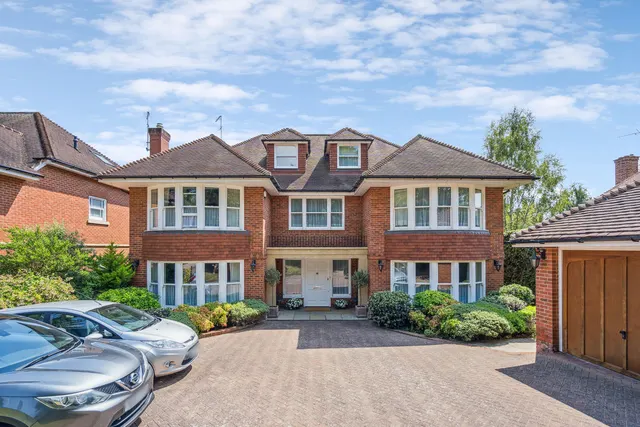 Henley Road, Marlow SL7 2BZ, photo 1