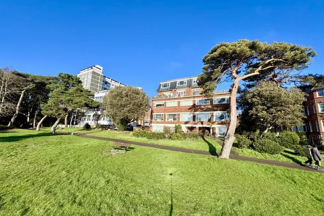 Grand Marine Court, BH2, photo 3