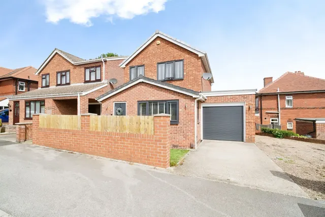 Photo 2 — Vernon Way, Barnsley
