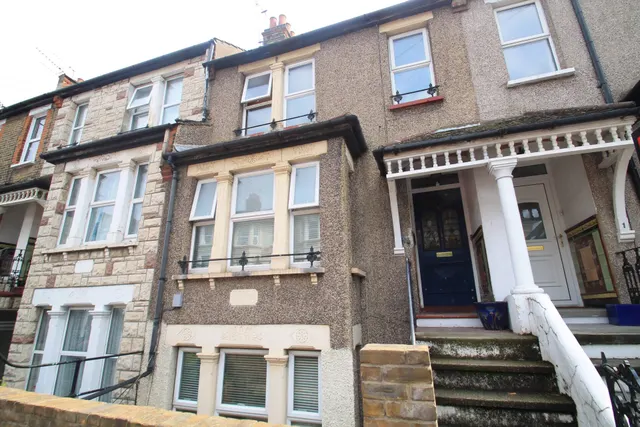 Priory Hill, Dartford, photo 1