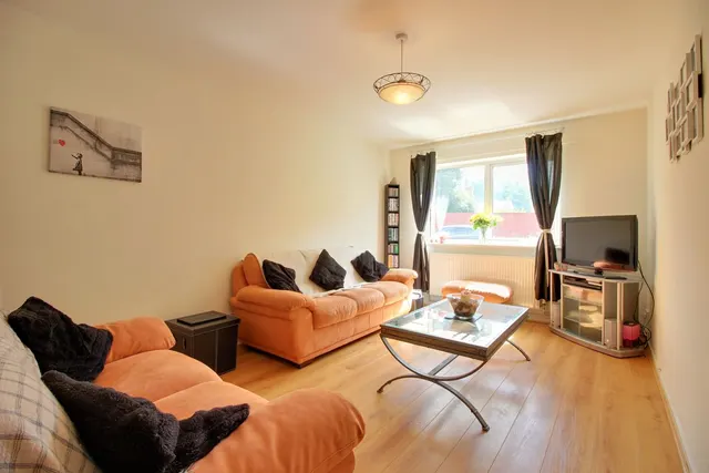 Magnus Court, Beeston, NG9, photo 2