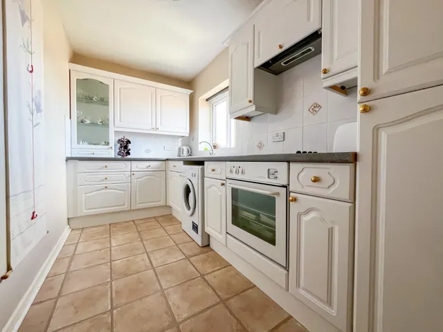Kingshill Gardens, Nailsea, BS48, photo 3
