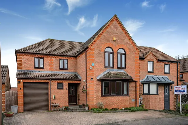 Framlingham Court, Shenley Church End, Milton Keynes, Buckinghamshire, MK5 6HD, photo 1
