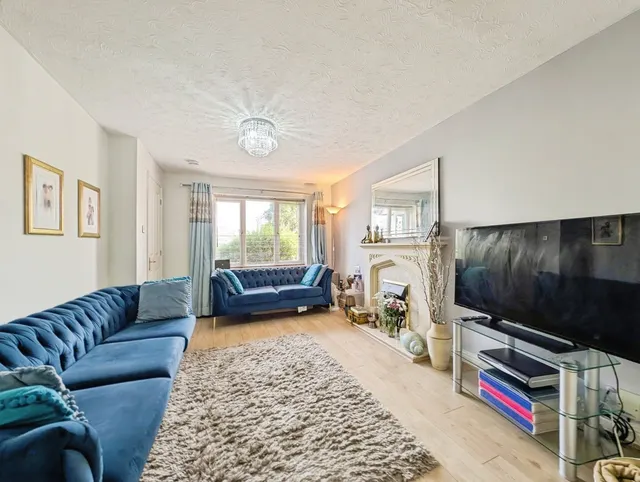 Photo 3 — Thornhill Close, Gateshead, Tyne and Wear, NE11