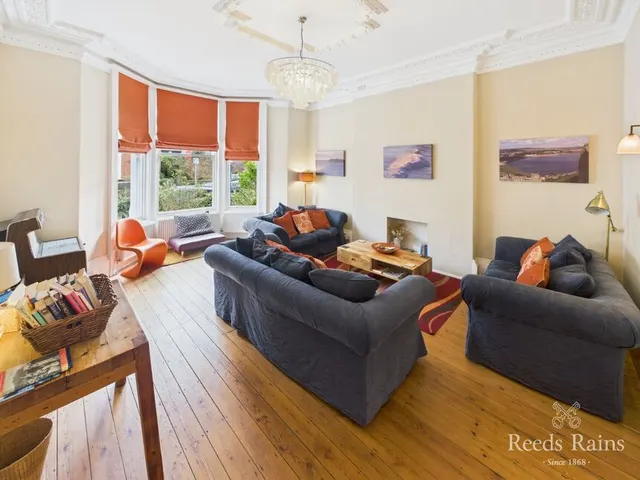 Esplanade Road, Scarborough, YO11, photo 3