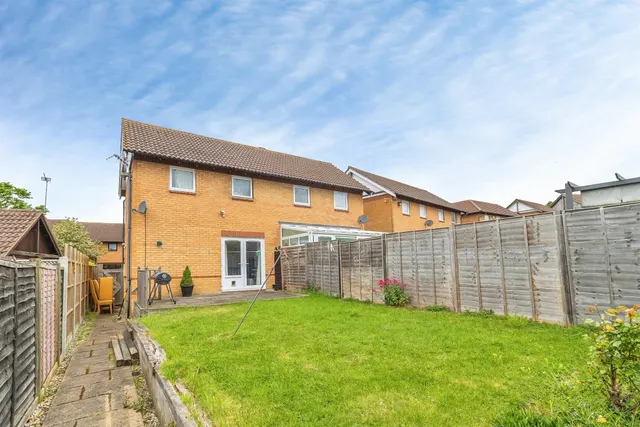 Chepstow Drive, Bletchley, MILTON KEYNES, photo 1