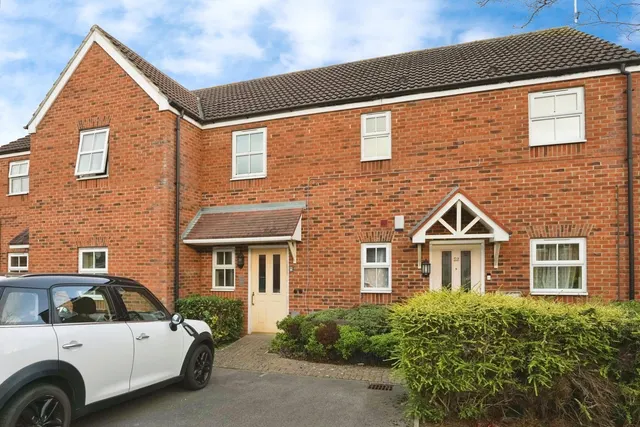 Mount Pleasant, Kingsway, Gloucester, Gloucestershire, GL2, photo 1