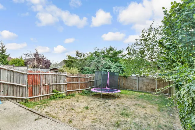 Merrals Wood Road, Strood, ME2, photo 3