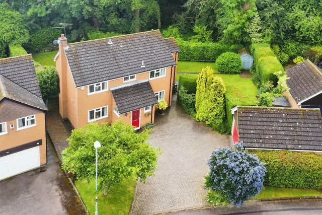 Eskdale Close, Oadby, LE2, photo 1