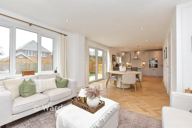 Chailey Drive, Rainham, ME8, photo 3