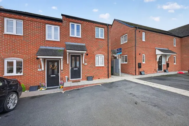 Malin Mews, Evesham, WR11, photo 1
