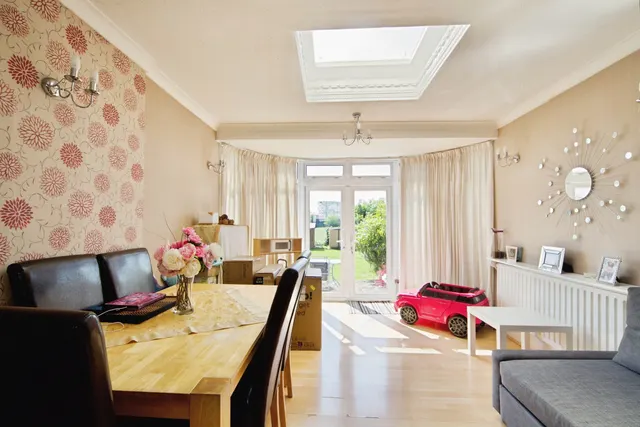 Nelson Road, London, E4, photo 3