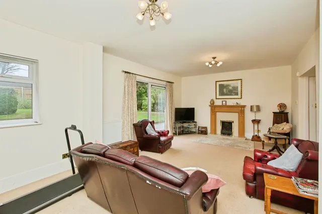 Louvain Road, Derby, DE23, photo 3