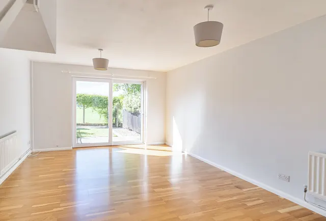 Photo 2 — Ridge Green Close, Bath, BA2 2EG